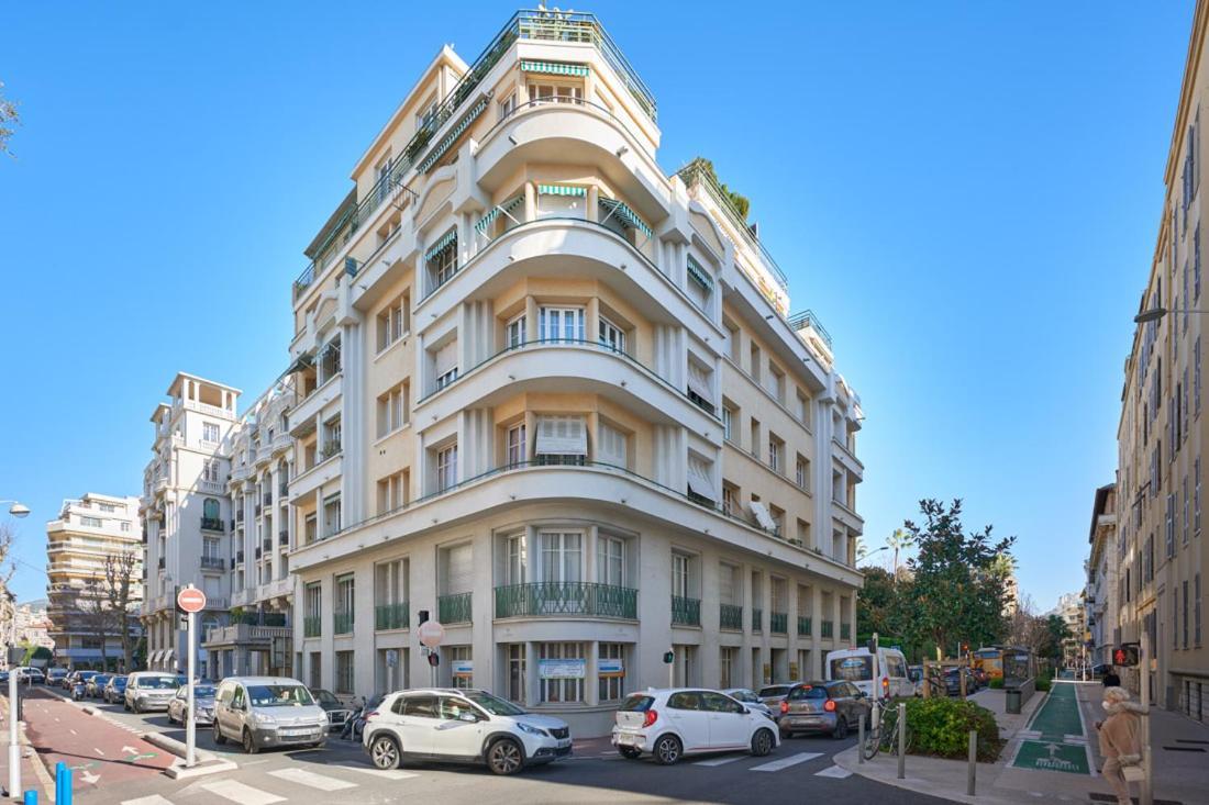 Sunlight Properties - Daffia - Beautifully Renovated Studio, City Pad In Central Nizza Esterno foto